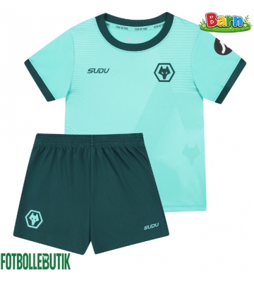 Wolves Bortaställ Barn 2025-26 Kortärmad (+ Korta byxor)